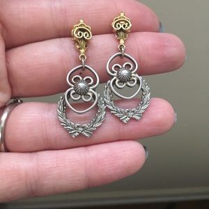 ❗️SOLD❗️Vintage silver and gold tone earrings